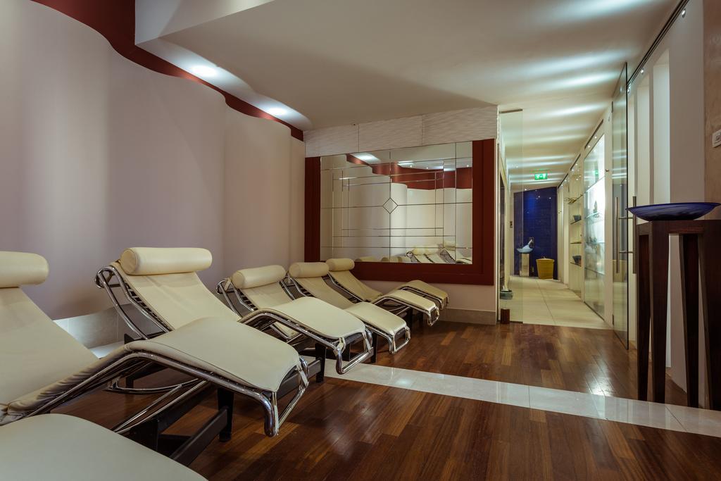 Hotel Luna Riccione E Aqua Spa Only Adults +12 Eksteriør billede